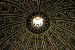  Купол собора Св. Петра. Дизайн - Микеланджело..jpg (20615 bytes)
